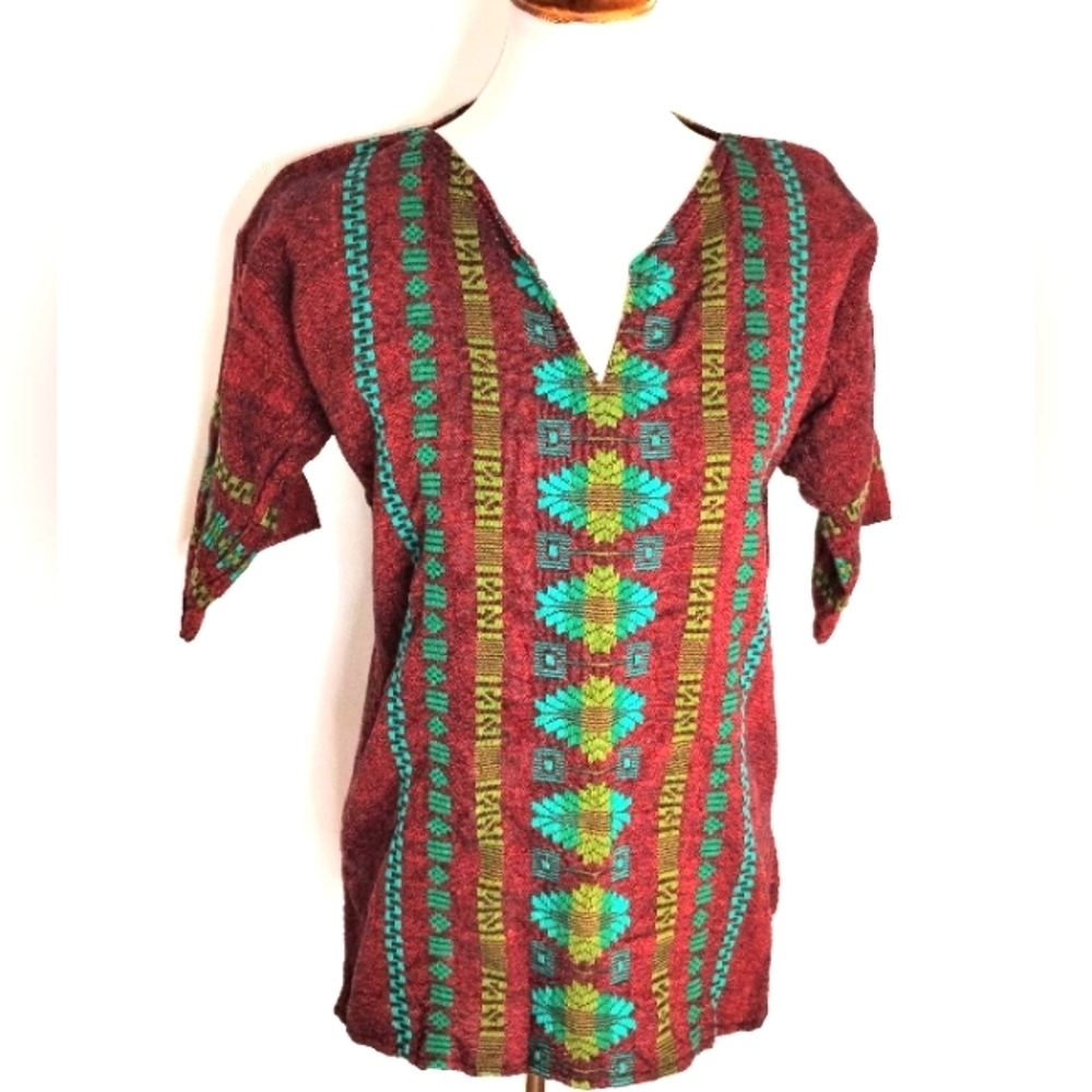 VIBRANT WOVEN MEXICAN TUNIC